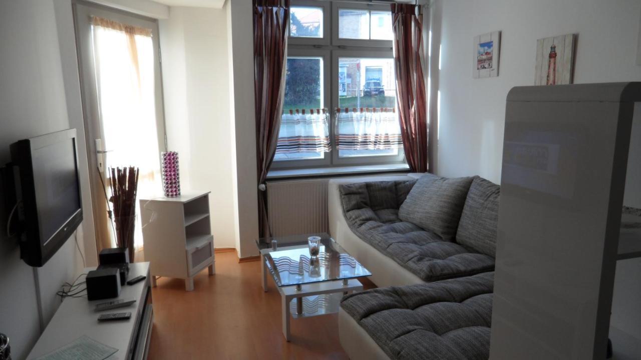 Ferienwohnung Am Ozeaneum Stralsund Bagian luar foto