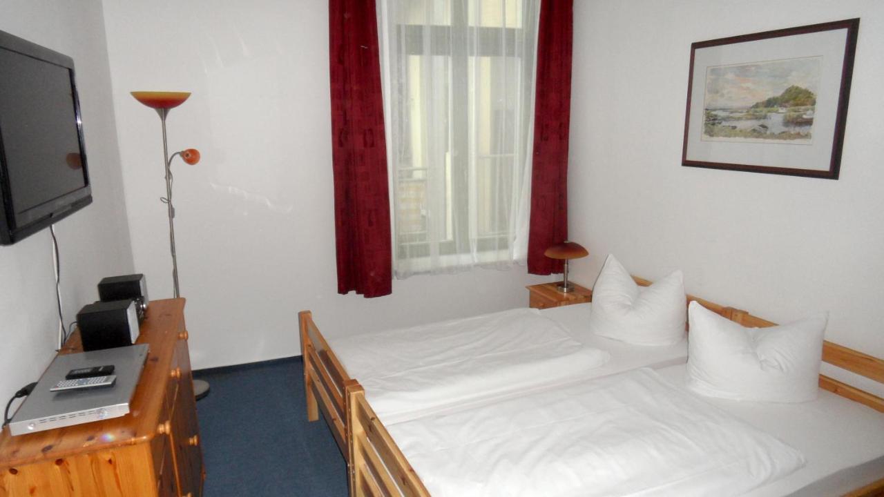 Ferienwohnung Am Ozeaneum Stralsund Bagian luar foto